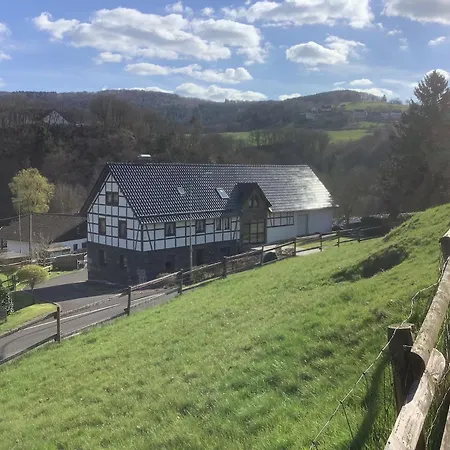 Apartman Berg Blick Eifler Modern Restauriert *